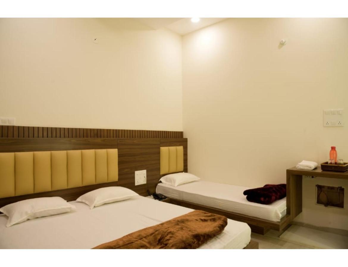 Hotel Govindam, אויאיין מראה חיצוני תמונה